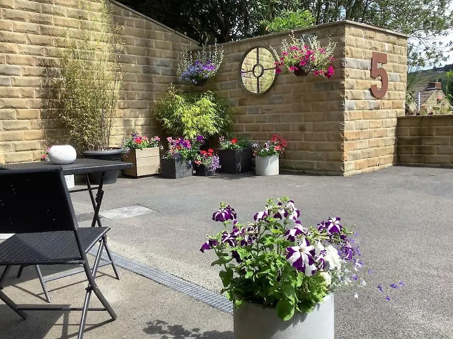 Apartment Malkin Wood Studio - 15 Min Walk To Holmfirth Centre